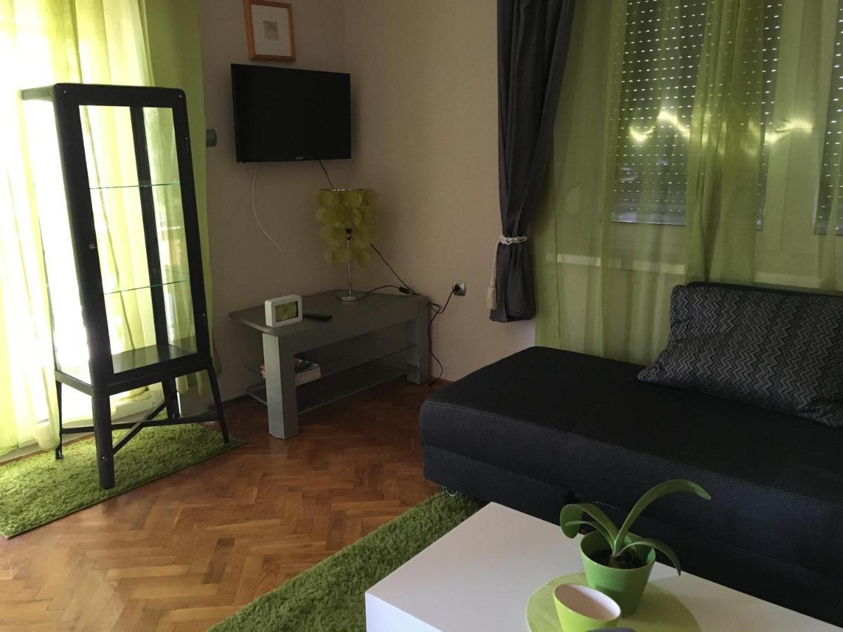 Nefelejcs Apartman Balatonvilagos Exterior photo