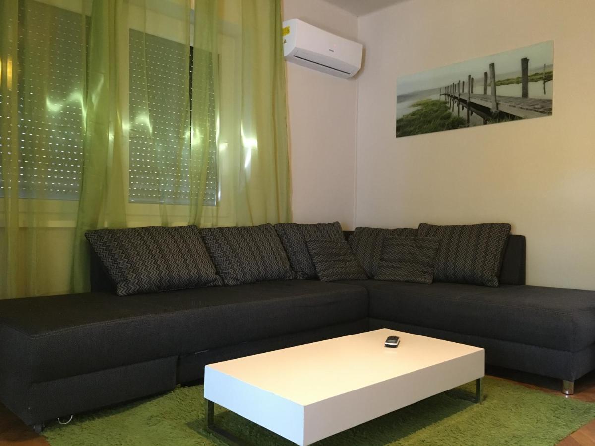 Nefelejcs Apartman Balatonvilagos Exterior photo