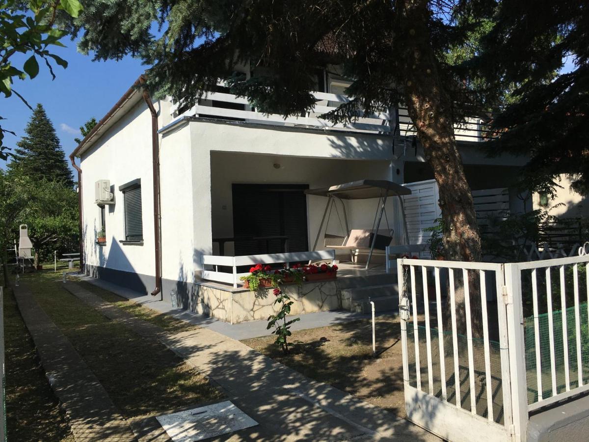 Nefelejcs Apartman Balatonvilagos Exterior photo